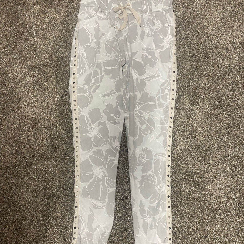 Tempo Paris Camo Pants Small  gray and white NEW no tags.